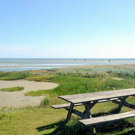 Holiday home Three-bedroom In Orsted (Midtjylland)