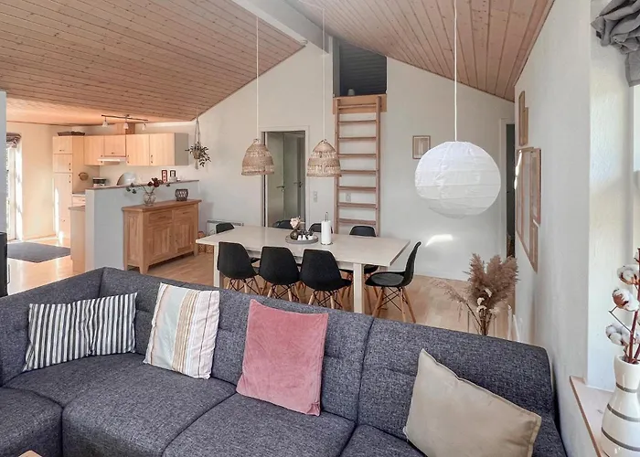 Ferienhaus Three-bedroom In