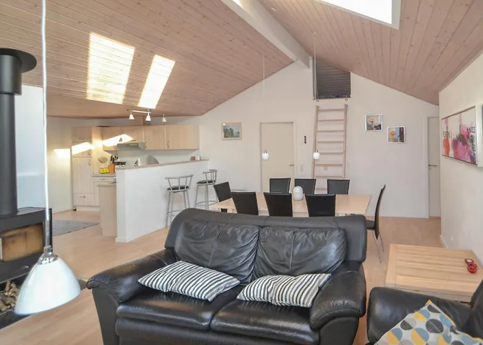 Ferienhaus Three-bedroom In Ørsted